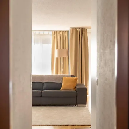 Central12 - Free Parking *