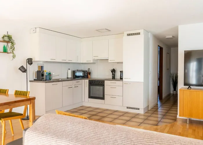 Central12 - Free Parking